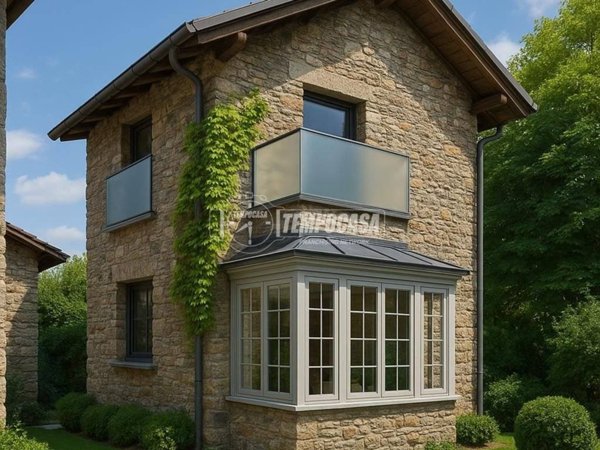 casa indipendente in vendita ad Arizzano