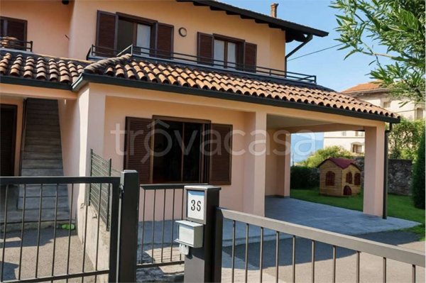 casa indipendente in vendita ad Arizzano