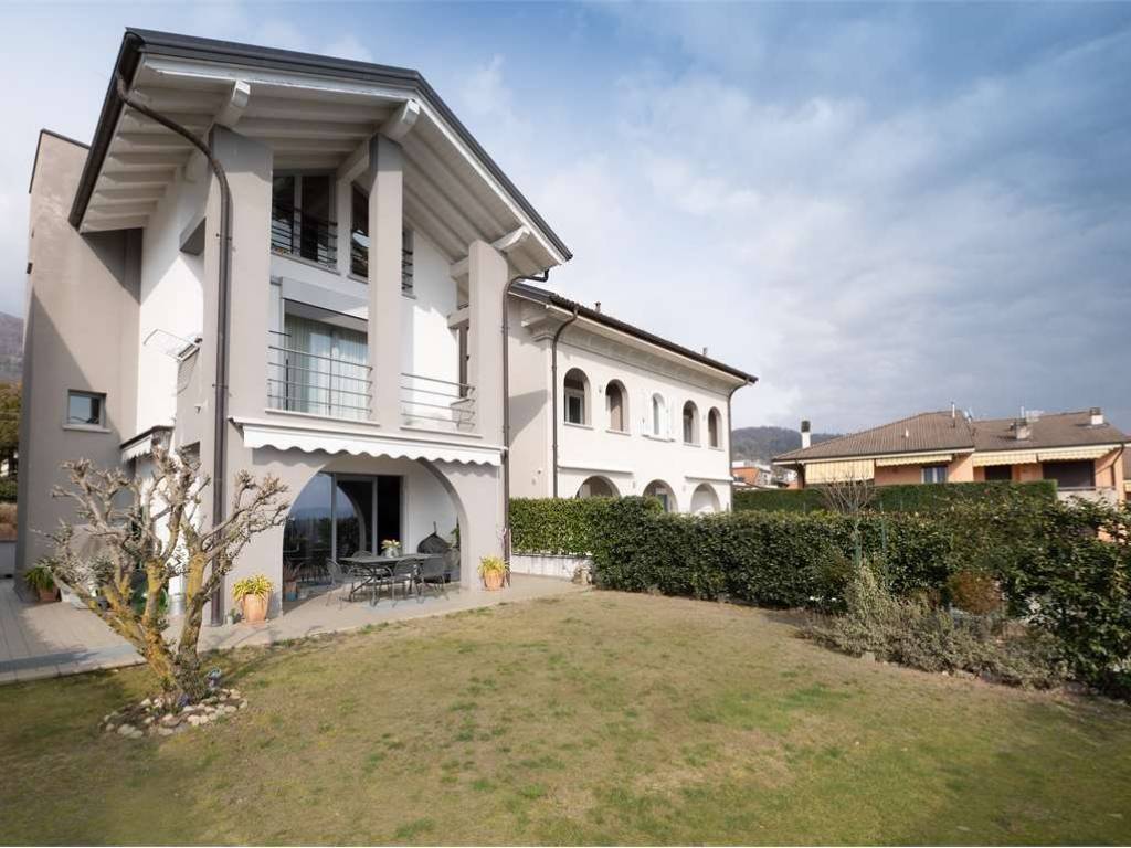 casa indipendente in vendita ad Arizzano