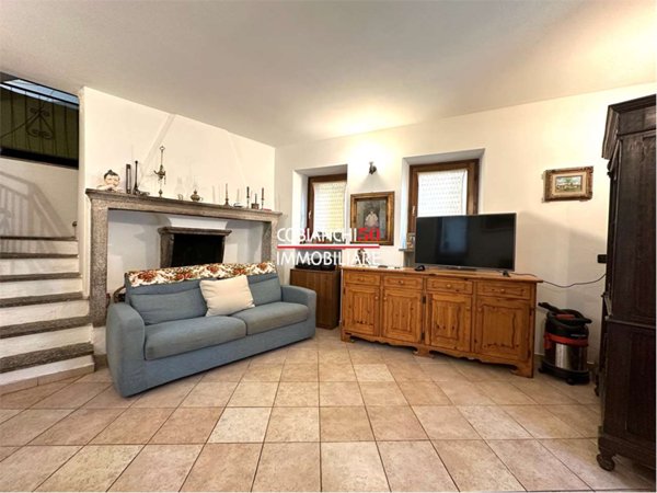 casa indipendente in vendita ad Arizzano