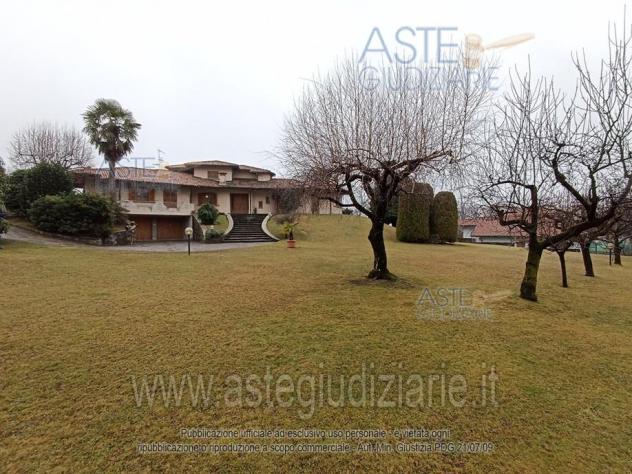 terreno edificabile in vendita ad Arizzano