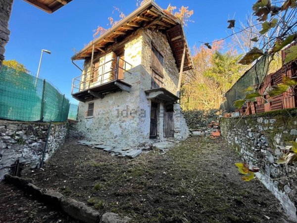 appartamento in vendita ad Arizzano