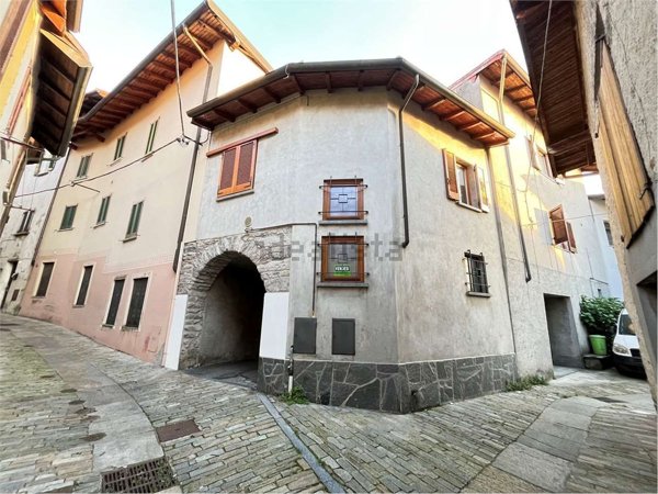 appartamento in vendita ad Arizzano