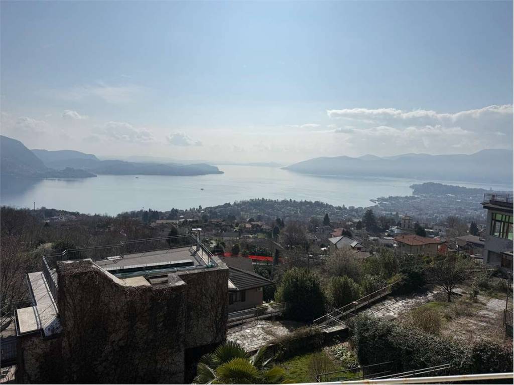 appartamento in vendita ad Arizzano