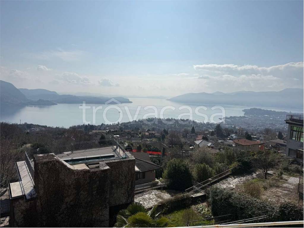 appartamento in vendita ad Arizzano