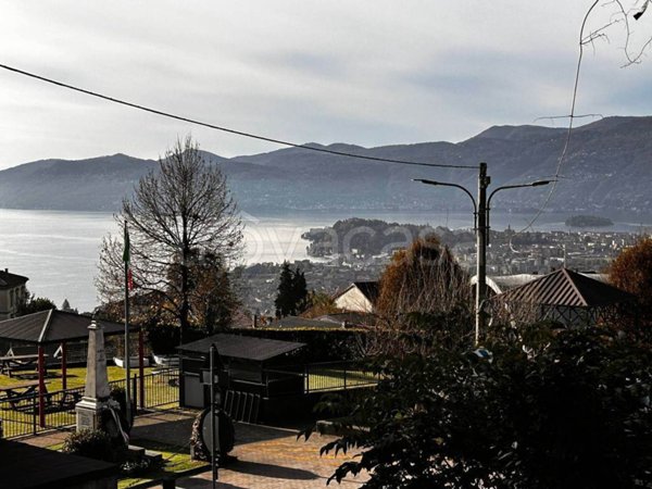 casa indipendente in vendita ad Arizzano