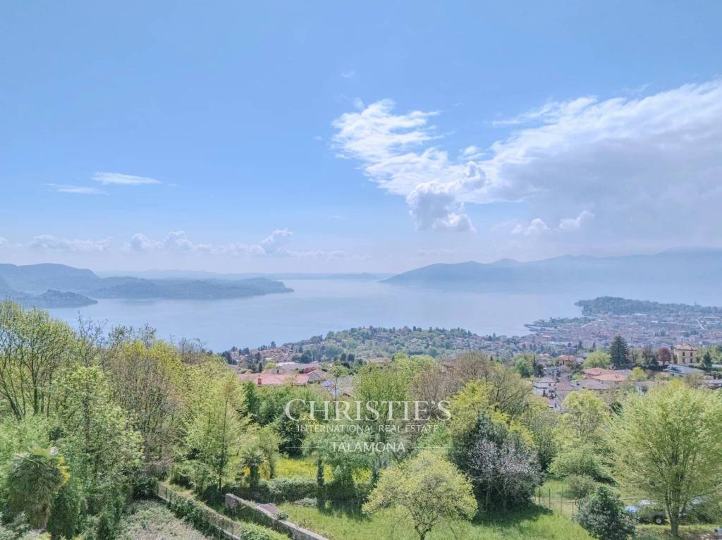 appartamento in vendita ad Arizzano