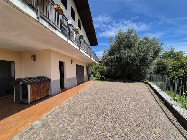 casa indipendente in vendita ad Arizzano