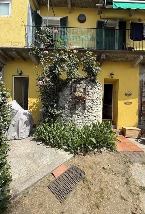 appartamento in vendita ad Arizzano in zona Cissano