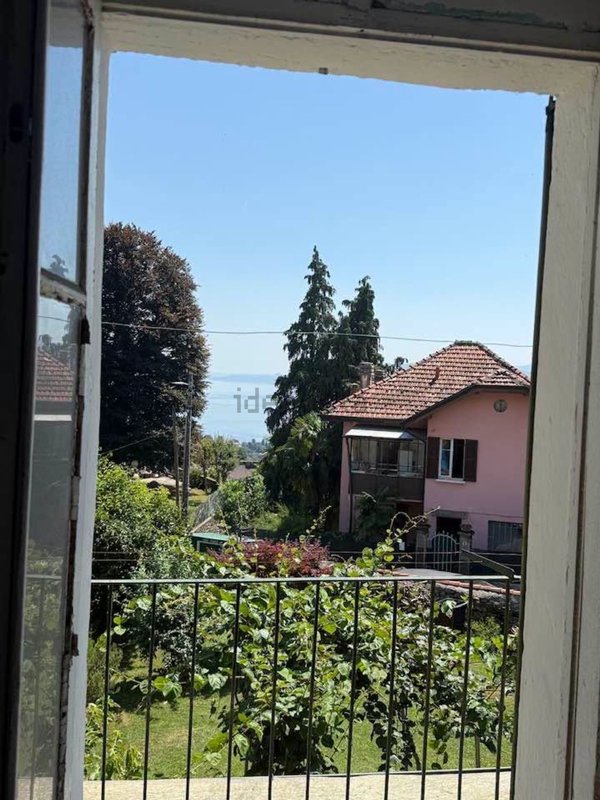 appartamento in vendita ad Arizzano in zona Cissano