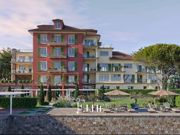 appartamento in vendita ad Arizzano in zona Cissano