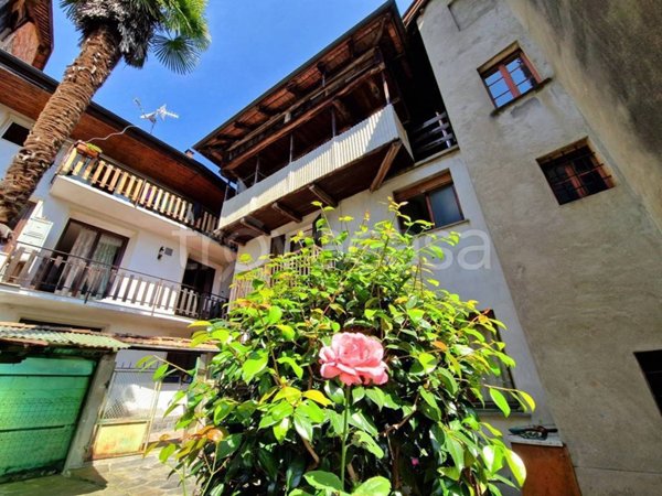 casa indipendente in vendita ad Arola in zona Pianezza