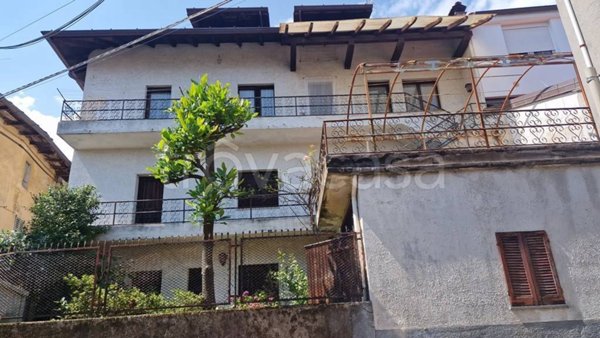 casa indipendente in vendita ad Arola