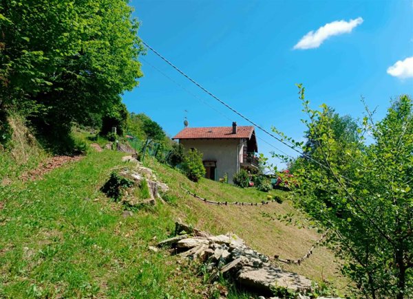 casa indipendente in vendita ad Arola