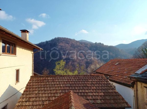 casa indipendente in vendita ad Arola