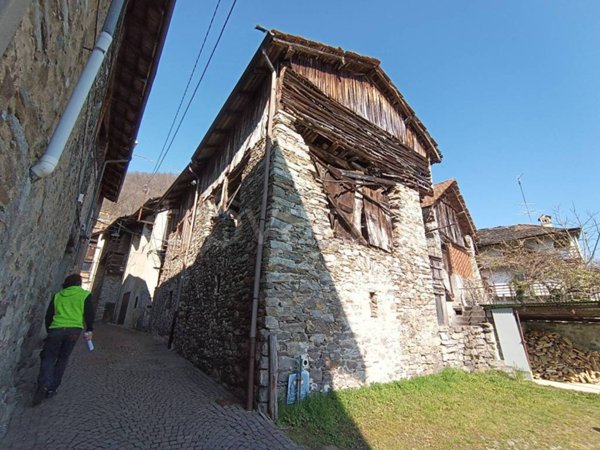 appartamento in vendita ad Arola in zona Pianezza