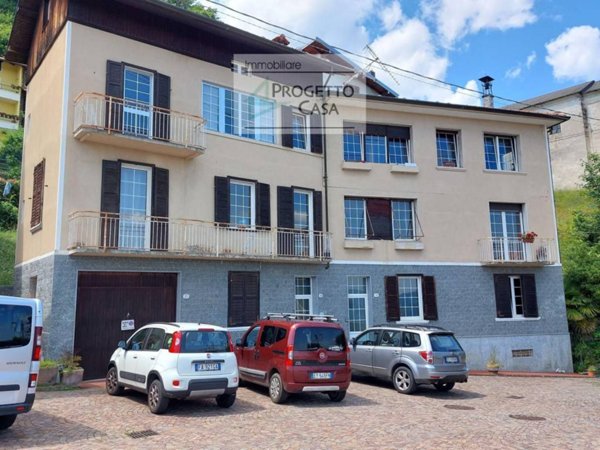 casa indipendente in vendita ad Arola