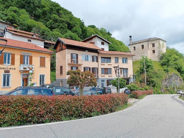 casa indipendente in vendita ad Arola