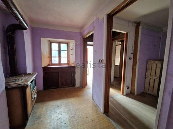 casa indipendente in vendita ad Arola in zona Pianezza