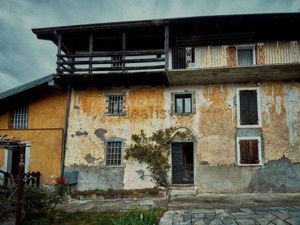 appartamento in vendita ad Aurano