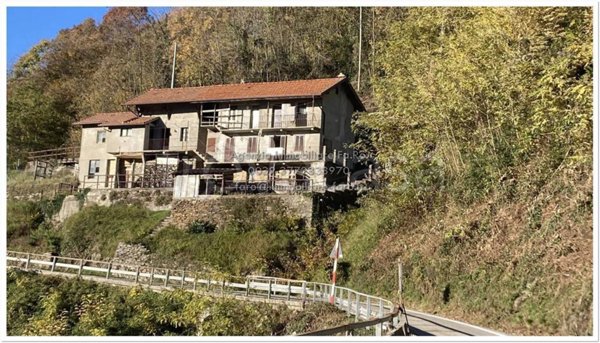 casa indipendente in vendita ad Aurano