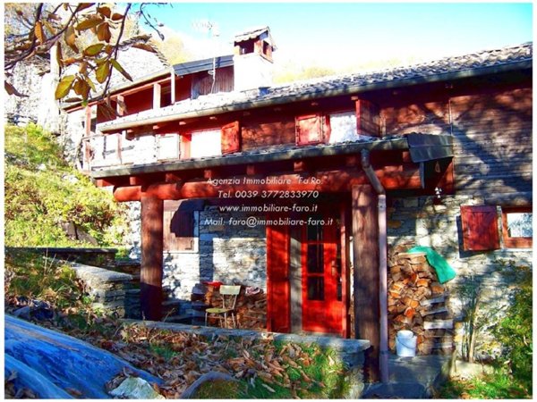 casa indipendente in vendita ad Aurano