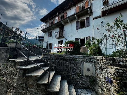 casa indipendente in vendita ad Aurano