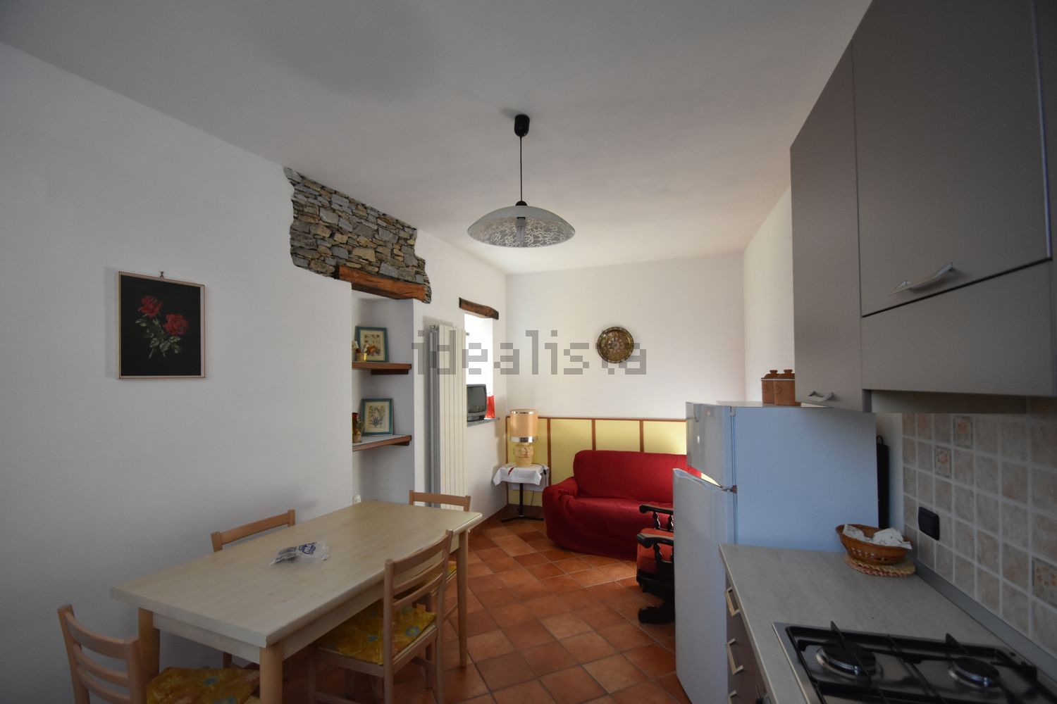 casa indipendente in vendita ad Aurano in zona Scareno