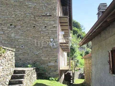 casa indipendente in vendita ad Aurano