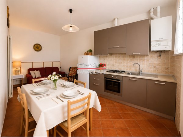 casa indipendente in vendita ad Aurano in zona Scareno