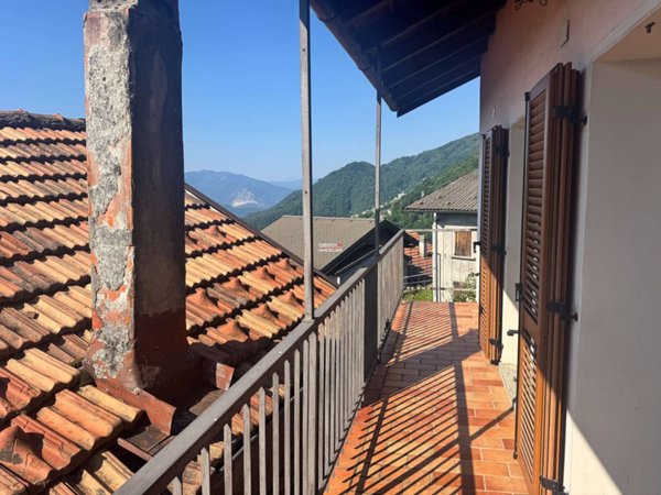 appartamento in vendita ad Aurano
