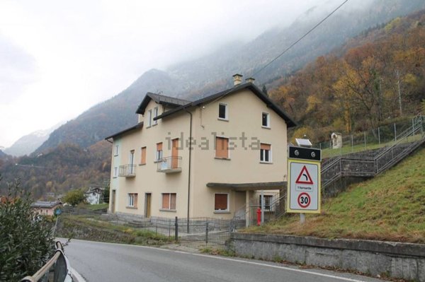 appartamento in vendita a Baceno in zona Crino