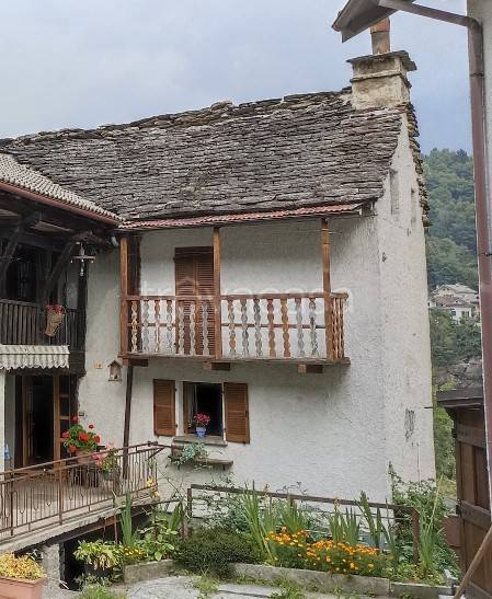 casa indipendente in vendita a Baceno in zona Crino