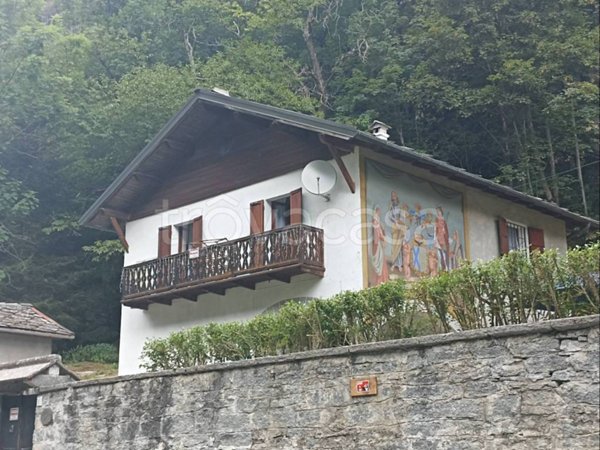 casa indipendente in vendita a Baceno