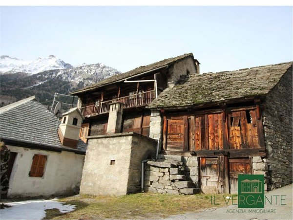 casa indipendente in vendita a Baceno in zona Croveo