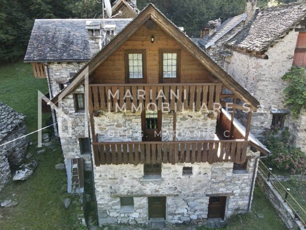 casa indipendente in vendita a Bannio Anzino