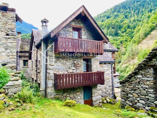 casa indipendente in vendita a Bannio Anzino