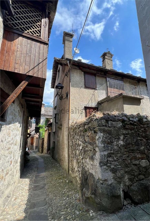 casa indipendente in vendita a Bannio Anzino