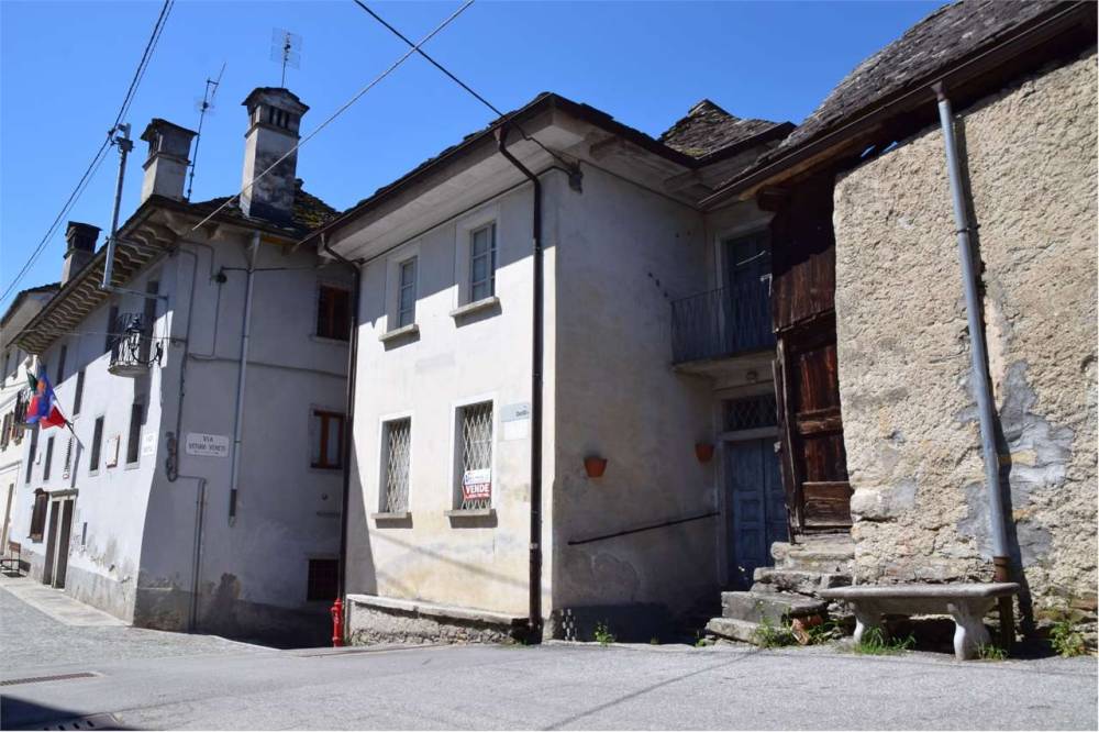 casa indipendente in vendita a Bannio Anzino