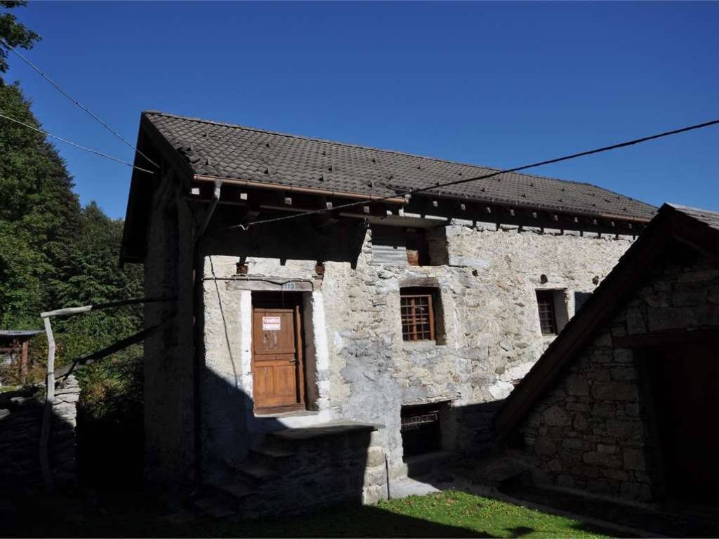 casa indipendente in vendita a Bannio Anzino