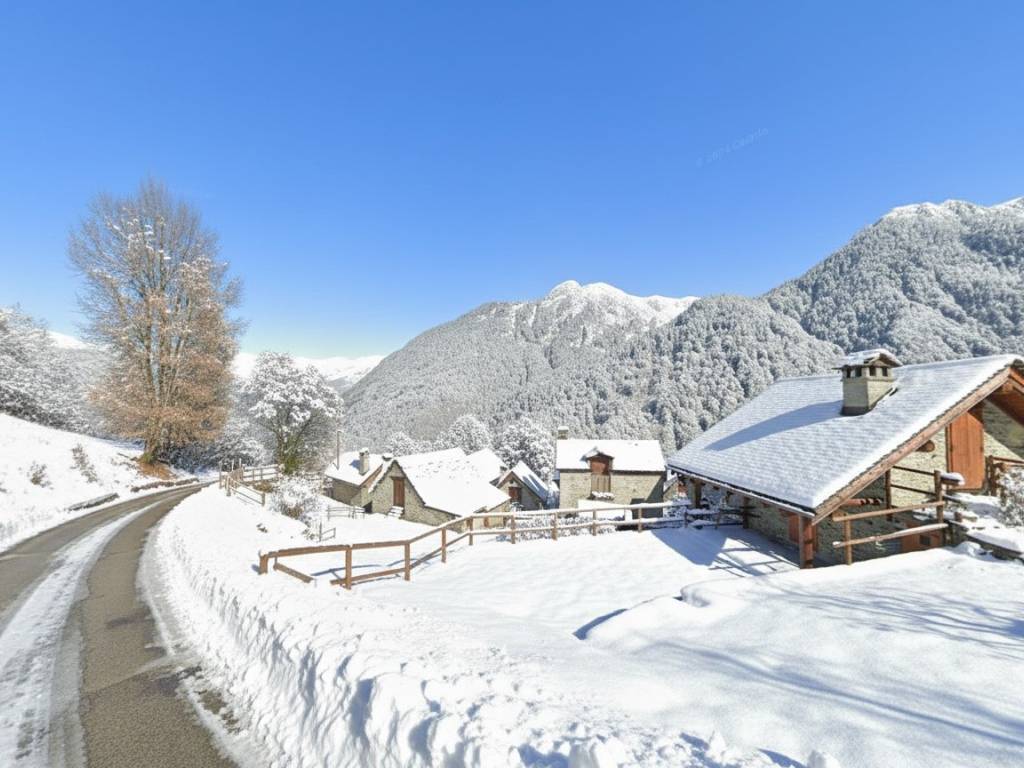 casa indipendente in vendita a Bannio Anzino