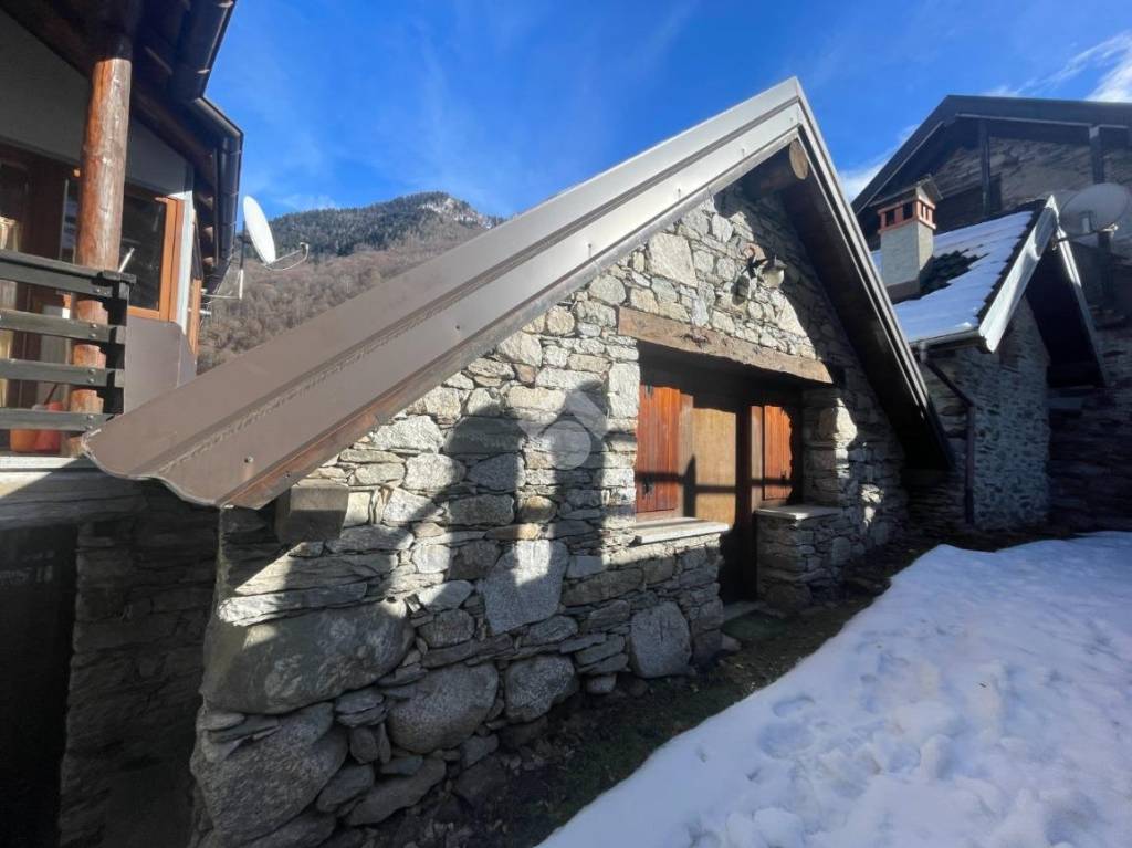 casa indipendente in vendita a Bannio Anzino