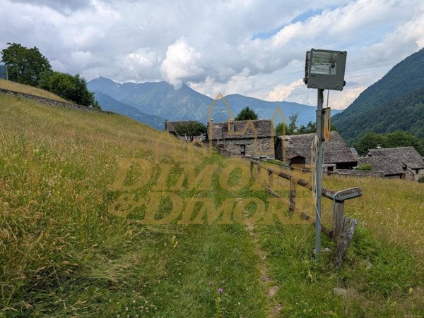 casa indipendente in vendita a Bannio Anzino
