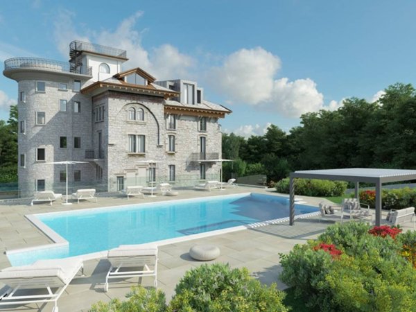 casa indipendente in vendita a Baveno