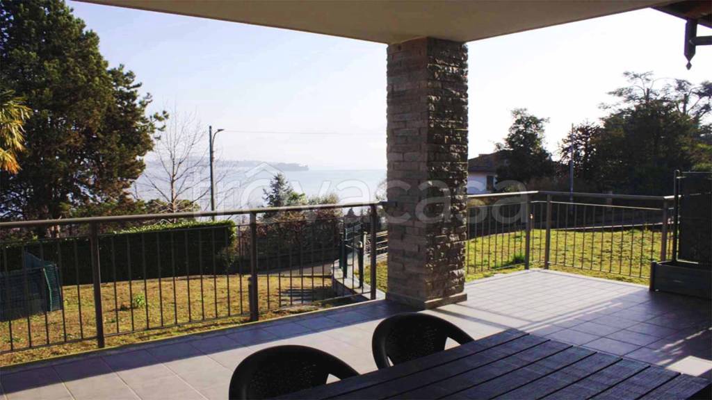 appartamento in vendita a Baveno