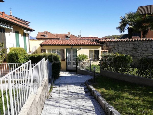 appartamento in vendita a Baveno in zona Feriolo