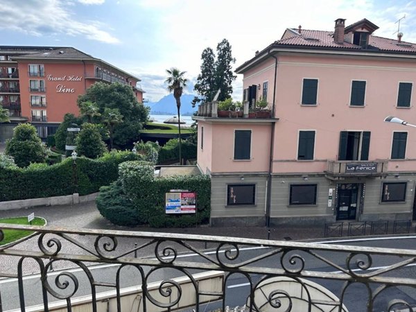 intera palazzina in vendita a Baveno