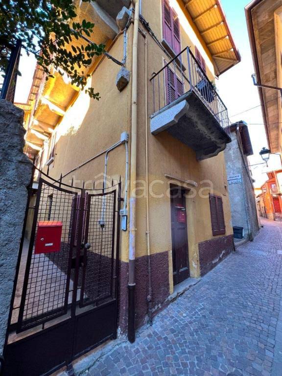 appartamento in vendita a Baveno