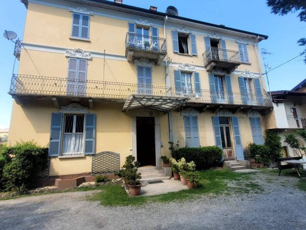 appartamento in vendita a Baveno