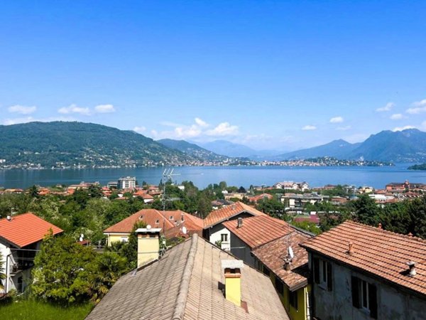 casa indipendente in vendita a Baveno